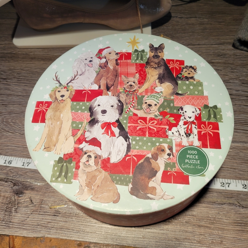 Festive Holiday Dog‎ Puzzle 1000 Pieces Round Complete